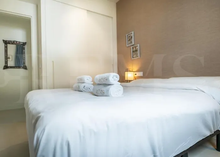 Appartement Seaside Escape With Views, Pool And Parking Rems Fuengirola