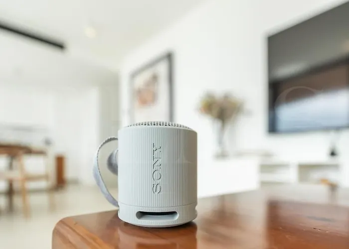 Seaside Escape With Views, Pool And Parking Rems Fuengirola