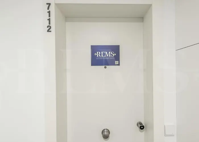 Appartement Seaside Escape With Views, Pool And Parking Rems Fuengirola