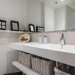 Seaside Escape With Views, Pool And Parking Rems *